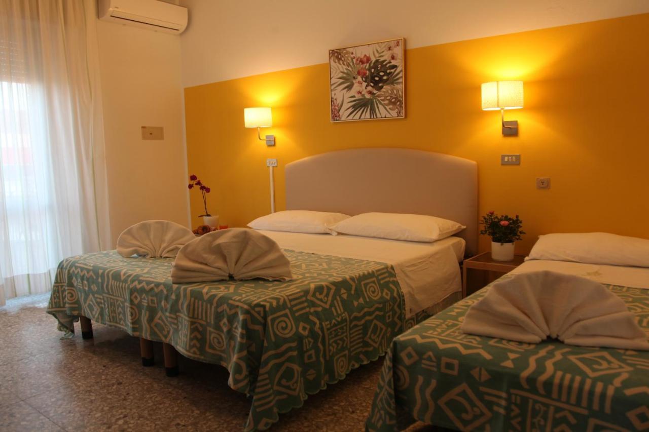 Hotel Alfa Rimini Buitenkant foto