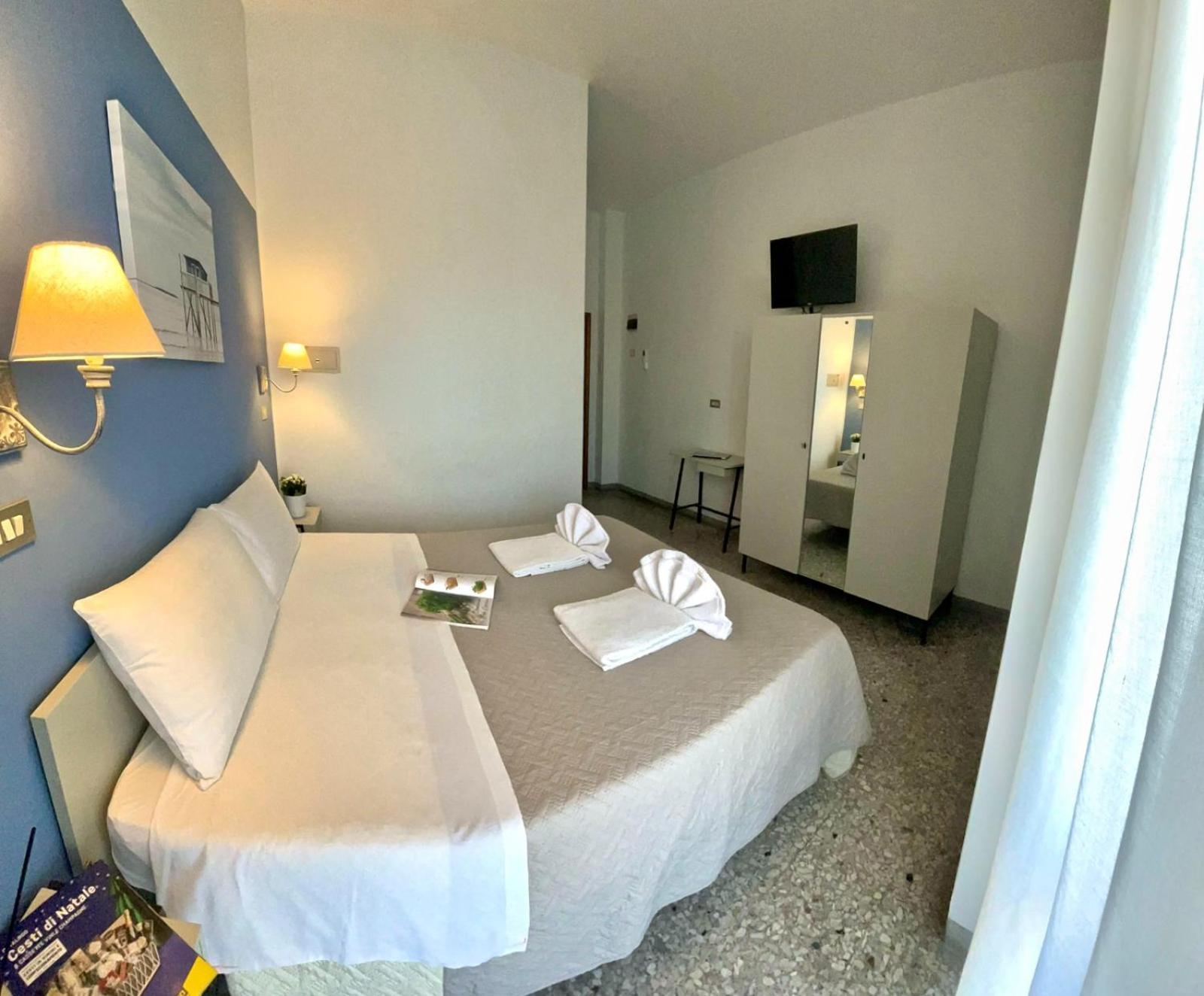 Hotel Alfa Rimini Buitenkant foto