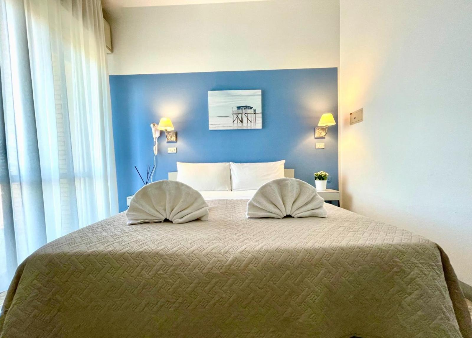 Hotel Alfa Rimini Buitenkant foto