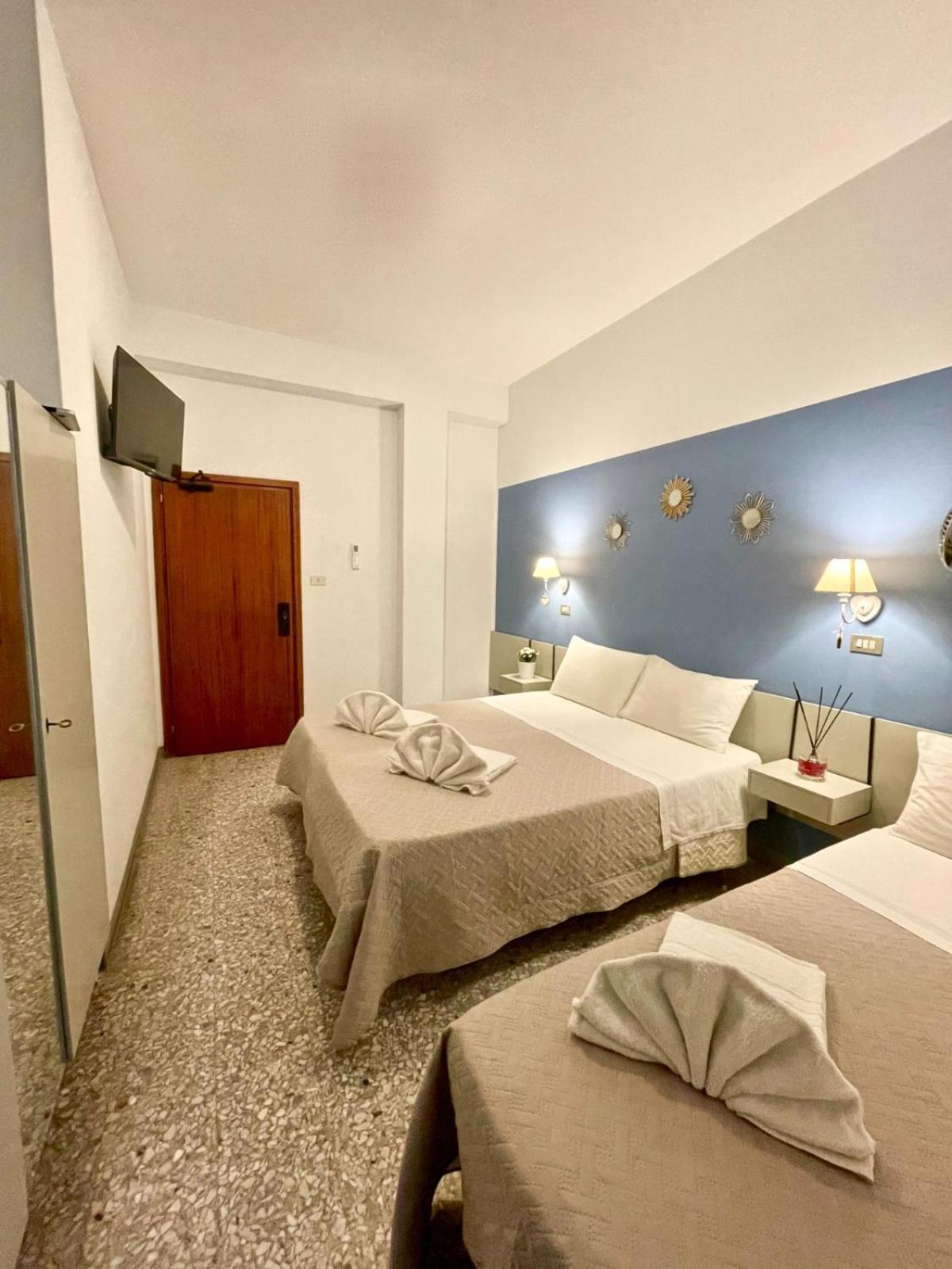 Hotel Alfa Rimini Buitenkant foto