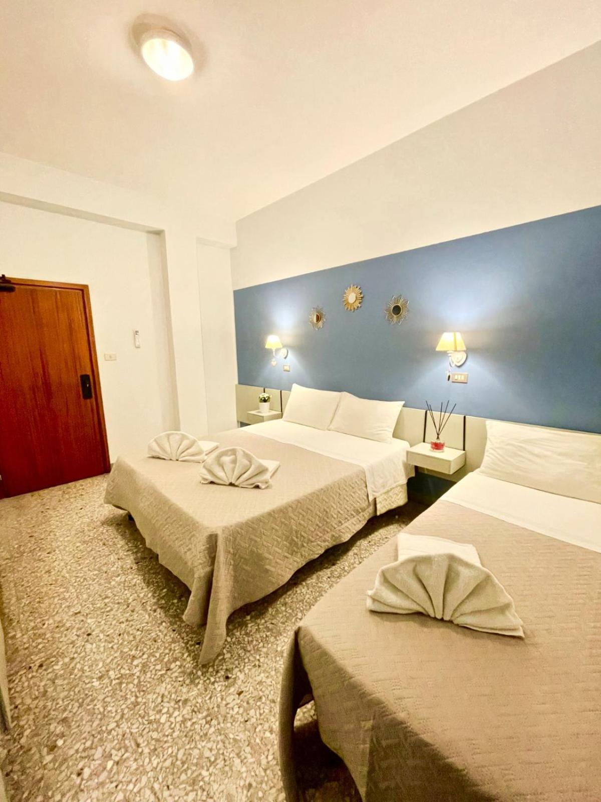 Hotel Alfa Rimini Buitenkant foto