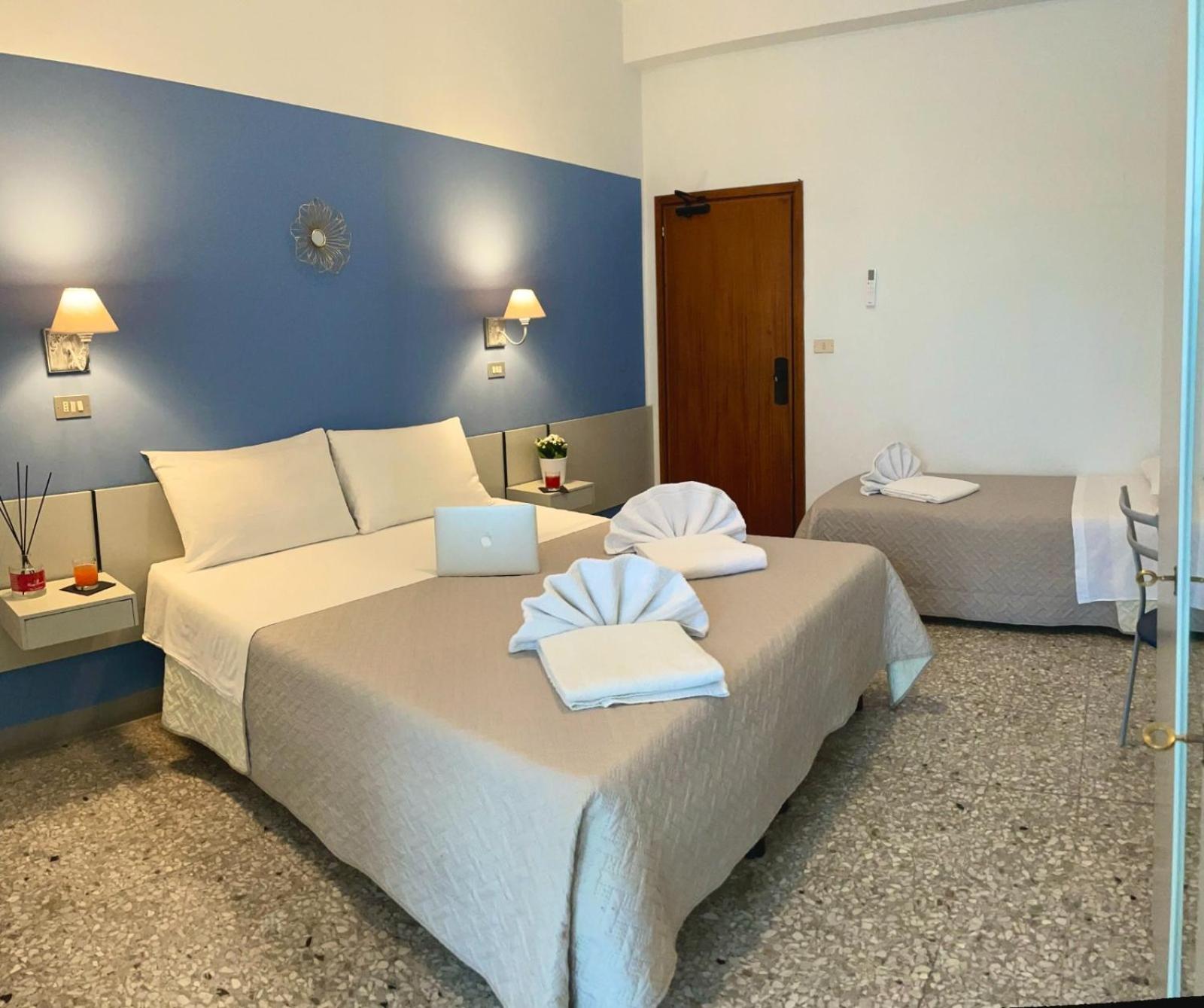 Hotel Alfa Rimini Buitenkant foto